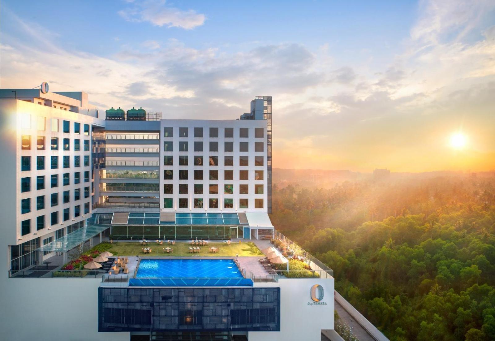 O By Tamara, Trivandrum Thiruvananthapuram Eksteriør bilde The hotel's rooftop pool