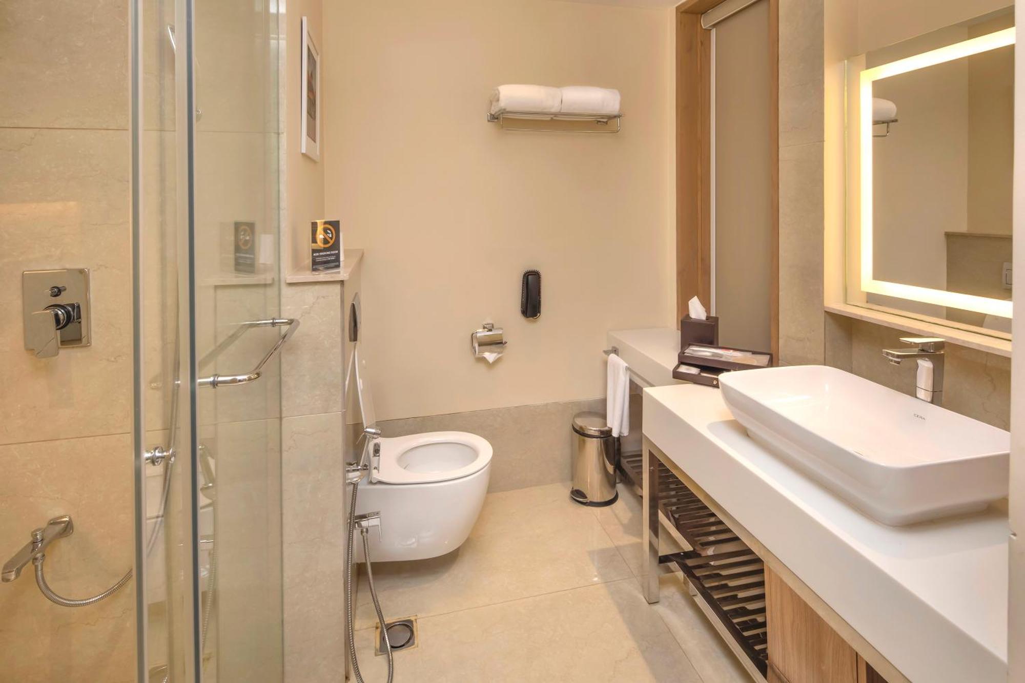 O By Tamara, Trivandrum Thiruvananthapuram Eksteriør bilde Bathroom